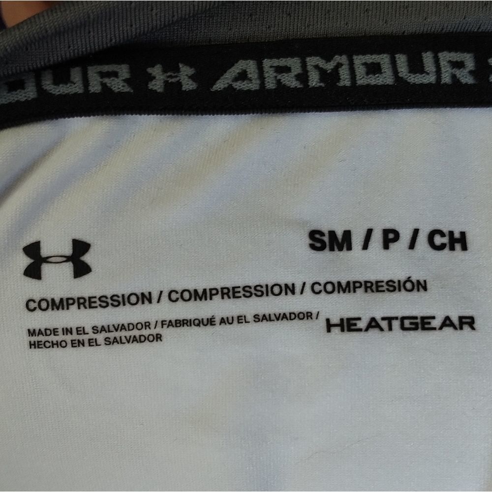UNDER ARMOUR COMPRESSION SHIRT - Picture 3 of 5